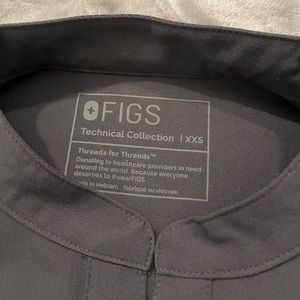 FIGS RAFAELA scrubs top - XXS in CHARCOAL GREY